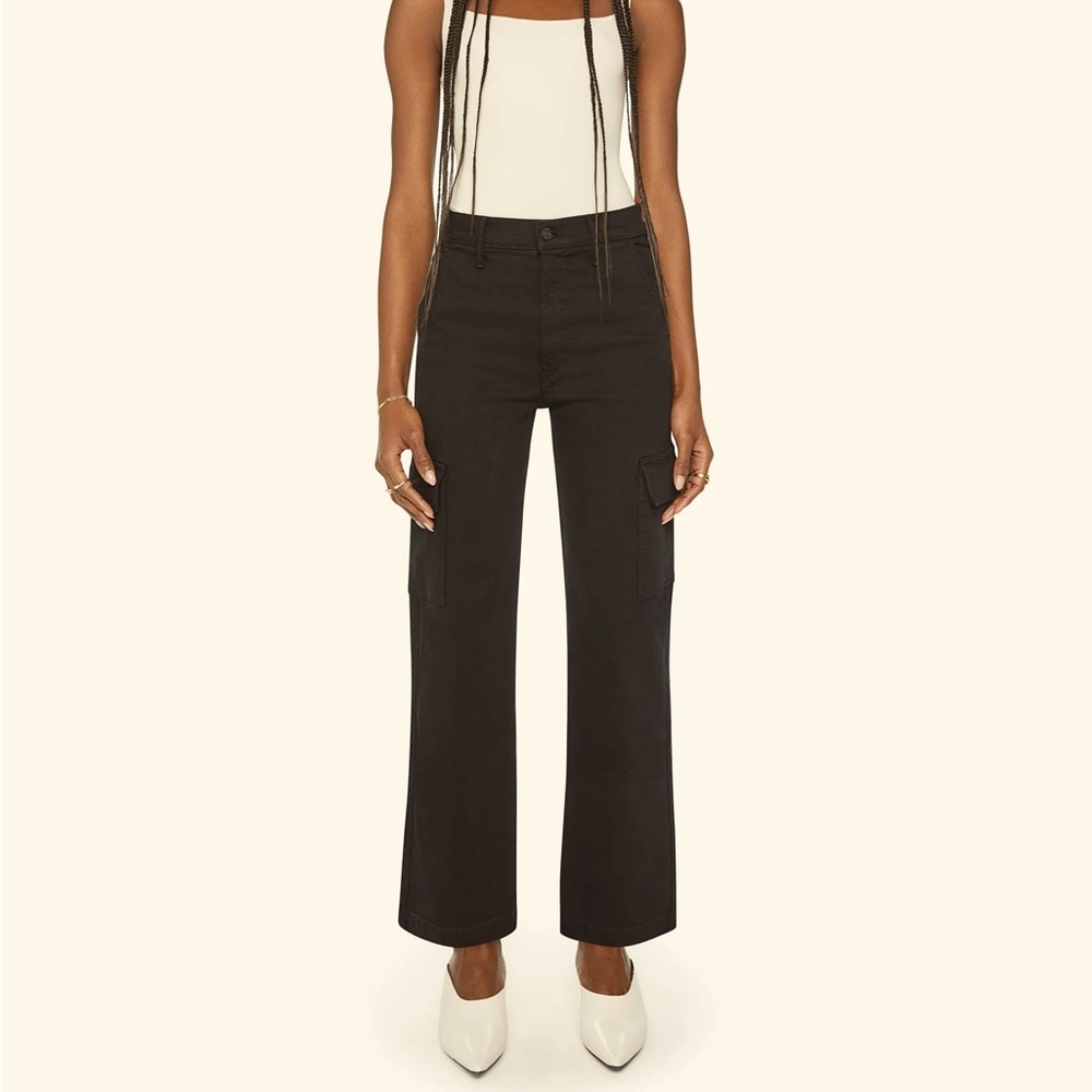 Mother Denim Straight Up Rambler Cargo in Pitch. High rise black cargos.